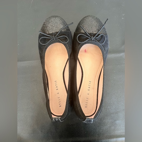 Kelly & Katie‎ Flats - Picture 7 of 7